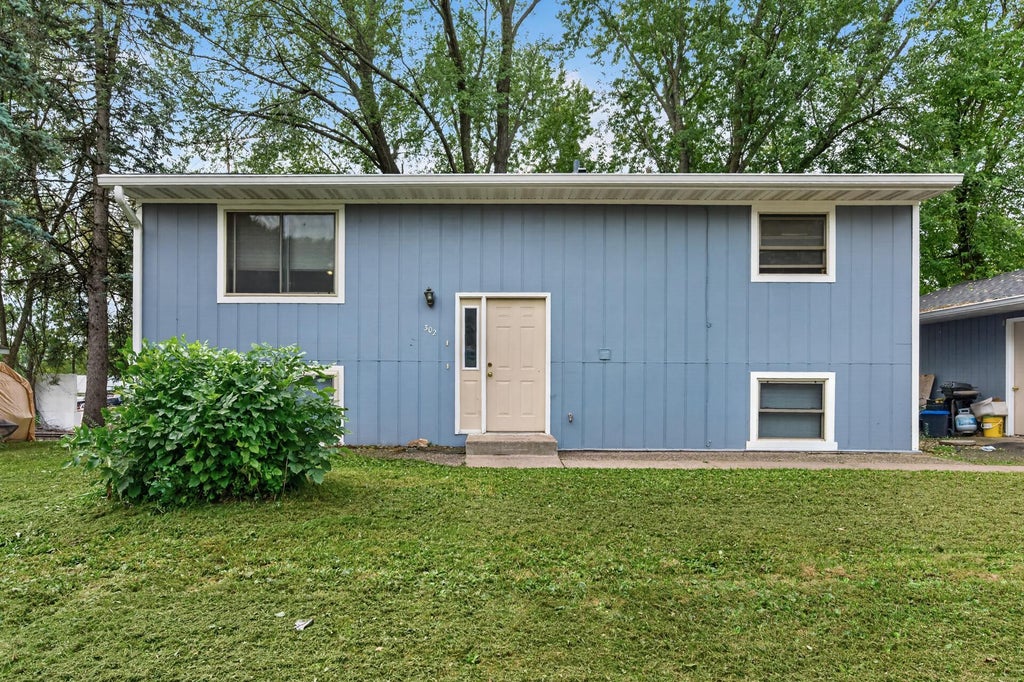 Photo of 302 W Maple Street, Roberts, WI 54023 (MLS # 7151717)