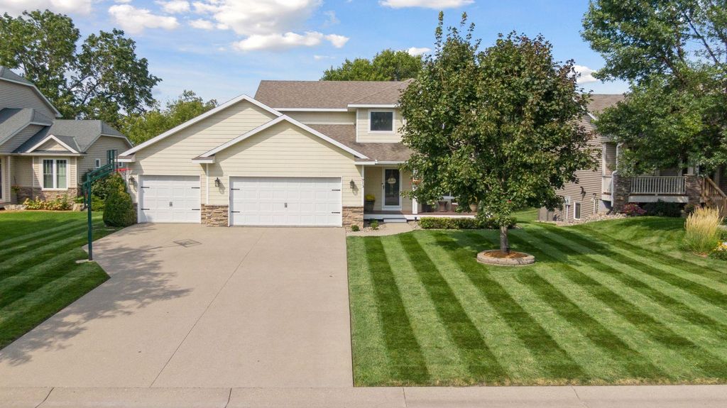 Photo of 913 Trellis Street, Jordan, MN 55352 (MLS # 6785144)