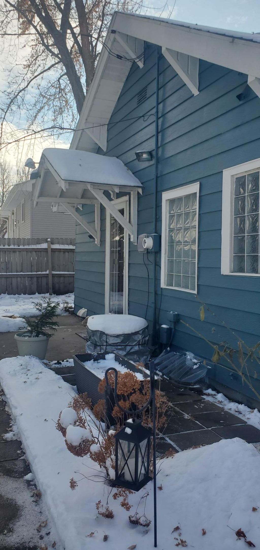 Photo of 1728 Abell Street, Maplewood, MN 55117 (MLS # 6821920)