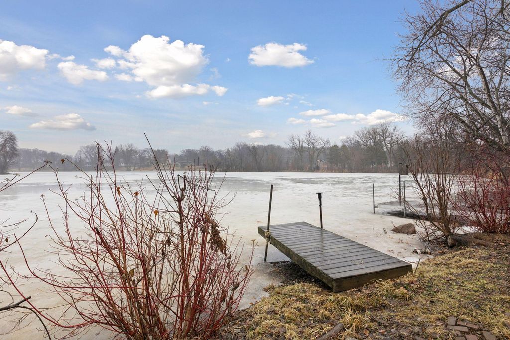 Photo of 8420 Meadow Lake Road E, New Hope, MN 55428 (MLS # 7032552)