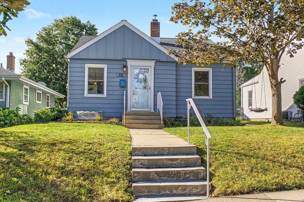 Photo of 210 Curtice Street W, West Saint Paul, MN 55118 (MLS # 7133956)