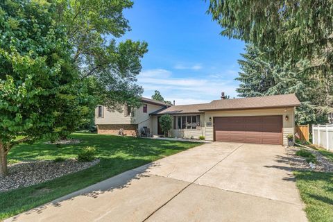 953 Oak View Court Saint Paul MN 55119