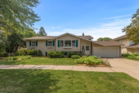 2166 Larry Ho Drive Saint Paul MN 55119