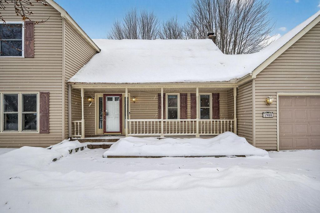 Photo of 1900 Vernon Drive S, Hopkins, MN 55305 (MLS # 7001806)