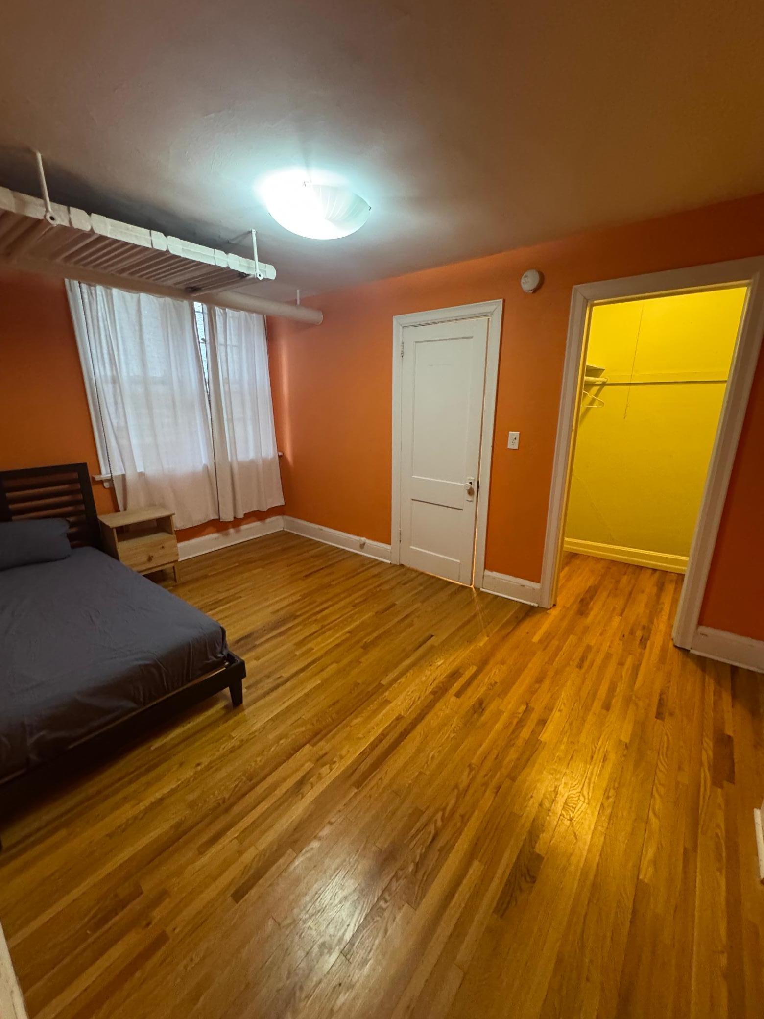 4325 Bryant Avenue S D001