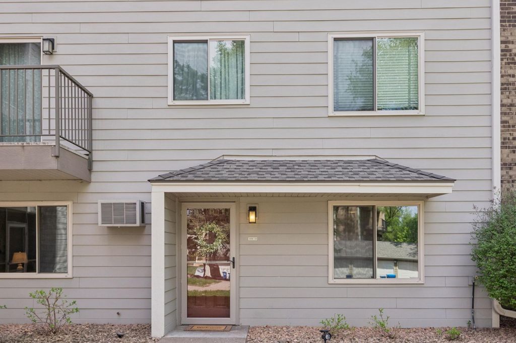 Photo of 2110 Ridge Drive #14, Saint Louis Park, MN 55416 (MLS # 7072013)