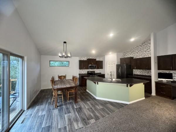 8609 Sugarberry Creek