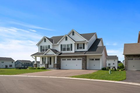 825 Spancil Hill View Woodbury MN 55129