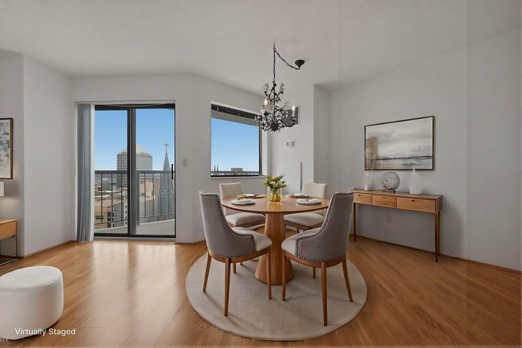 Photo of 78 10th Street E #1702, Saint Paul, MN 55101 (MLS # 7032902)