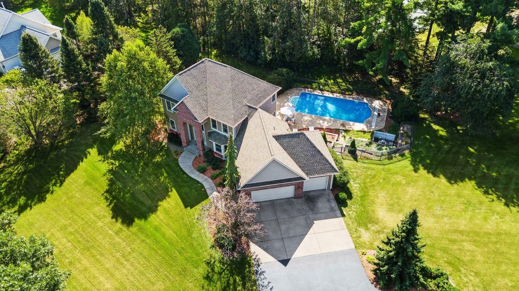 Photo of 323 Saint Annes Parkway, Hudson, WI 54016 (MLS # 7080722)