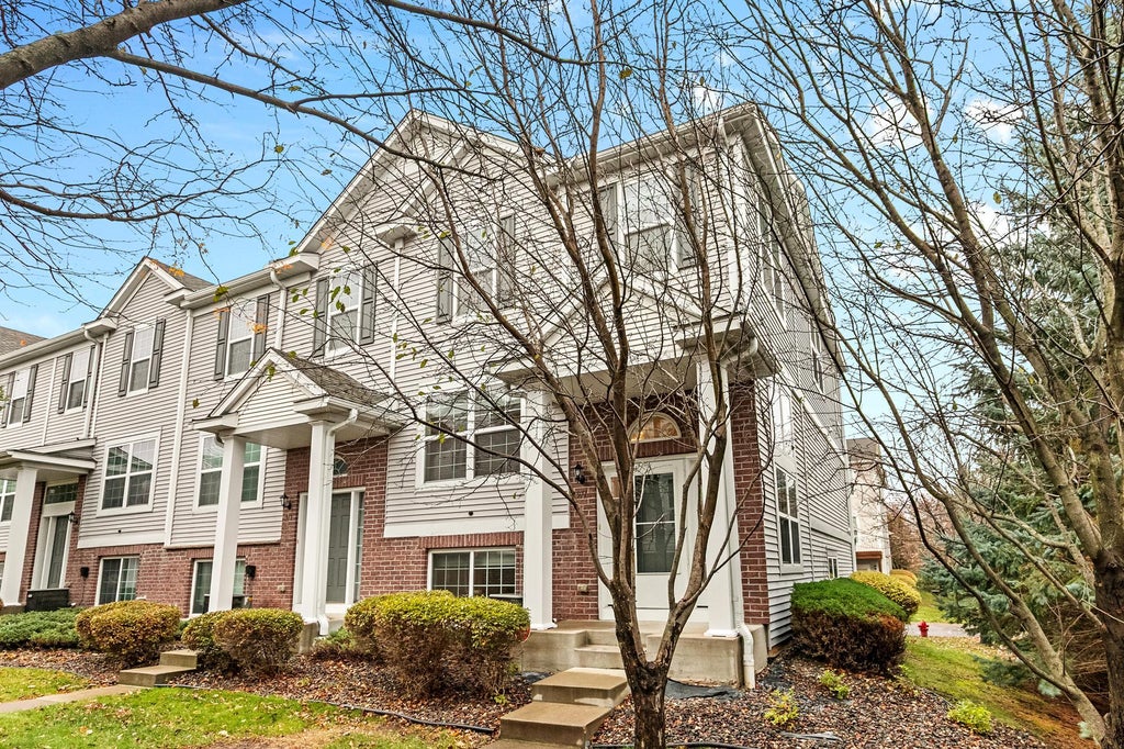 Photo of 911 Ledgestone Drive, Mahtomedi, MN 55115 (MLS # 7166261)