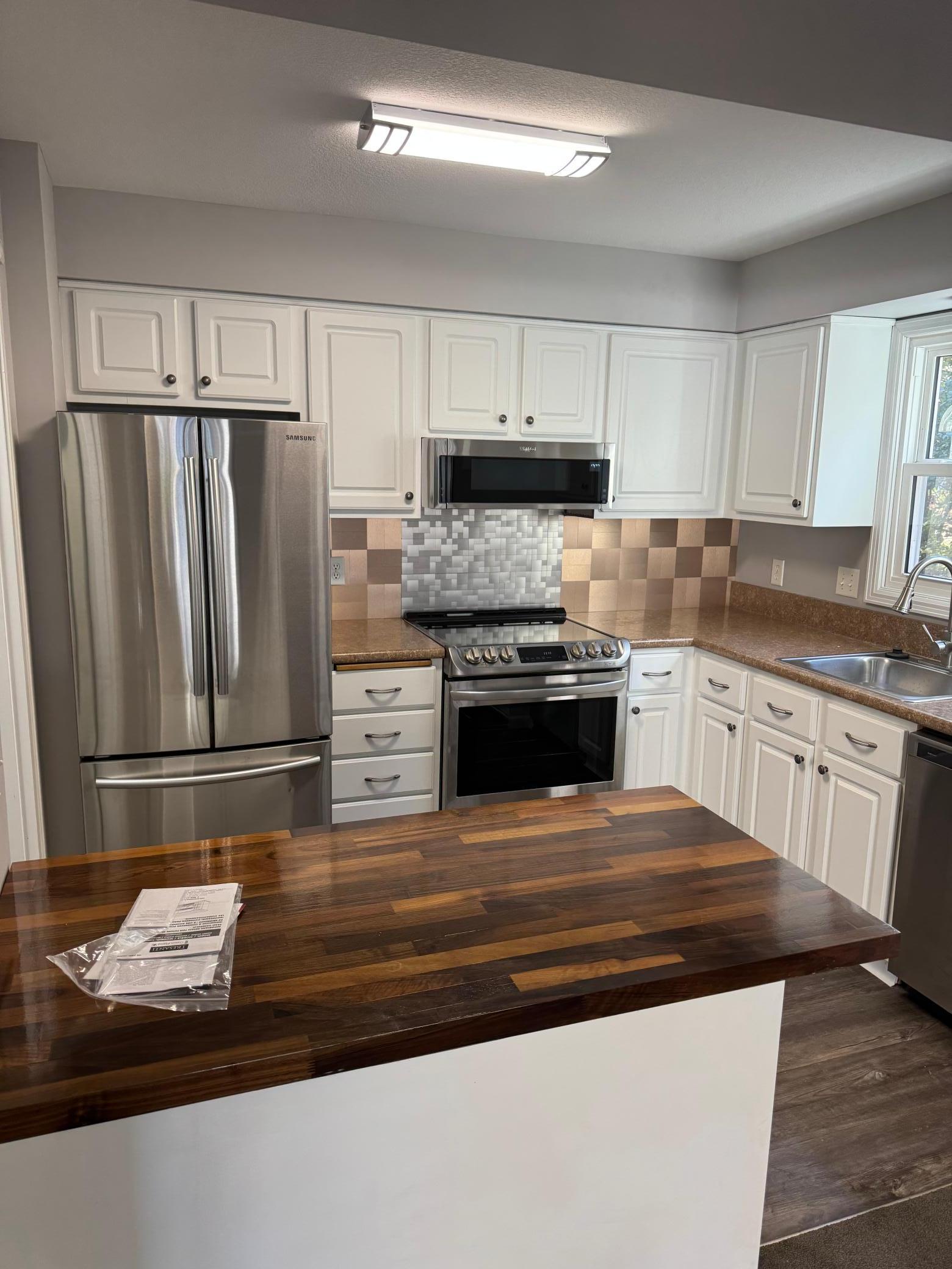 6317 Alderwood Bay C