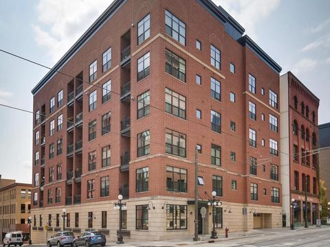 270 4th Street E 109 Saint Paul MN 55101