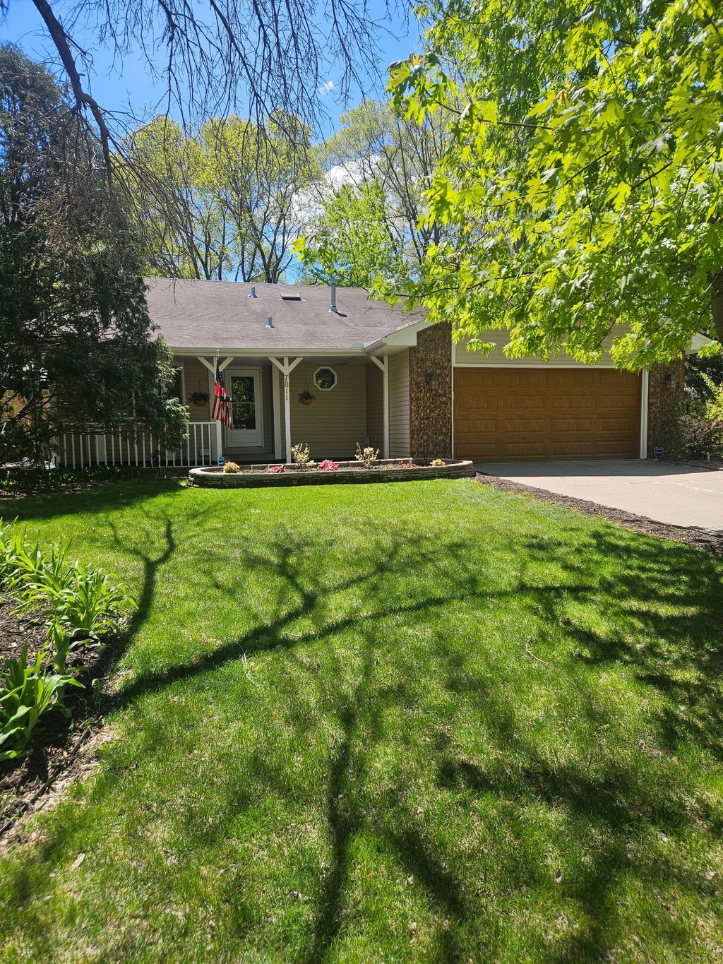 Photo of 7811 118th Avenue N, Champlin, MN 55316 (MLS # 7071573)