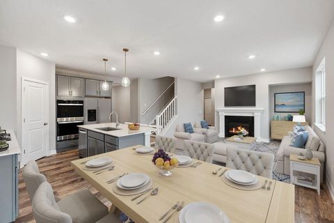 1687 Oak Creek Court Chaska MN 55318