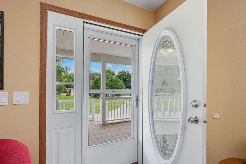 Photo of 403 W Margaret Street, Fairmont, MN 56031 (MLS # 7108821)