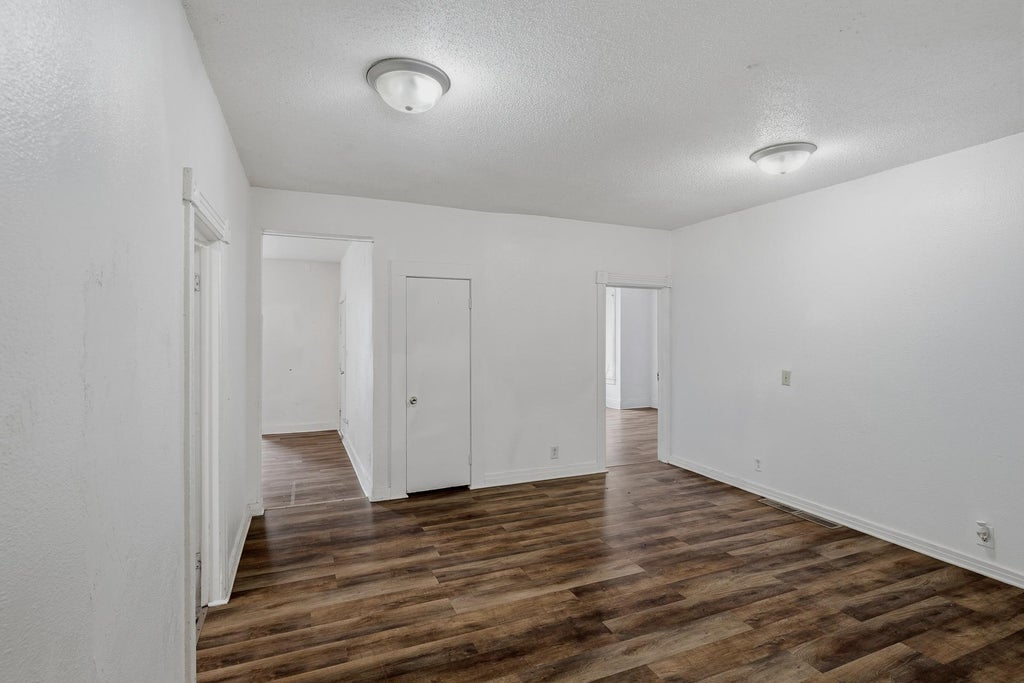 Photo of 669 Case Avenue, Saint Paul, MN 55106 (MLS # 7162080)