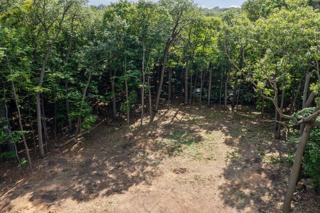 Photo of 601 Fox Hill Drive, Chanhassen, MN 55317 (MLS # 7036633)