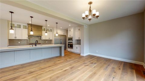 4044 Merriam Road Minnetonka MN 55305