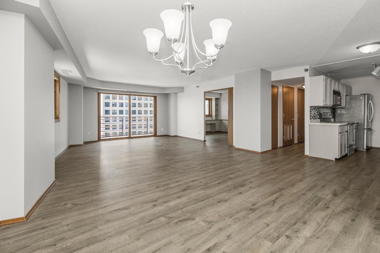 66 9th Street E 2315