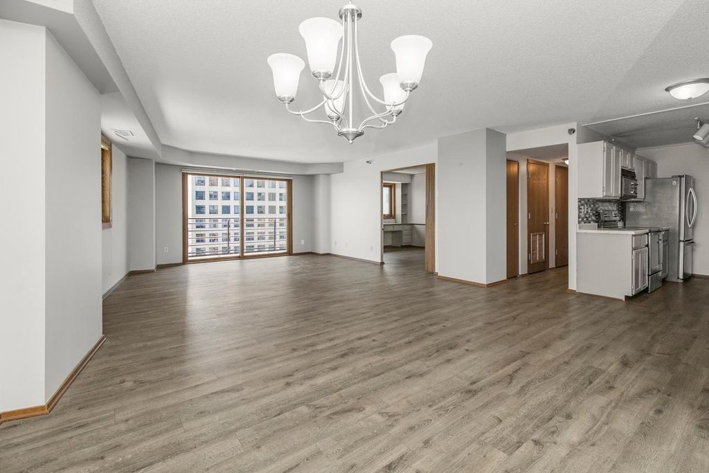 Photo of 66 9th Street E #2315, Saint Paul, MN 55101 (MLS # 6755884)