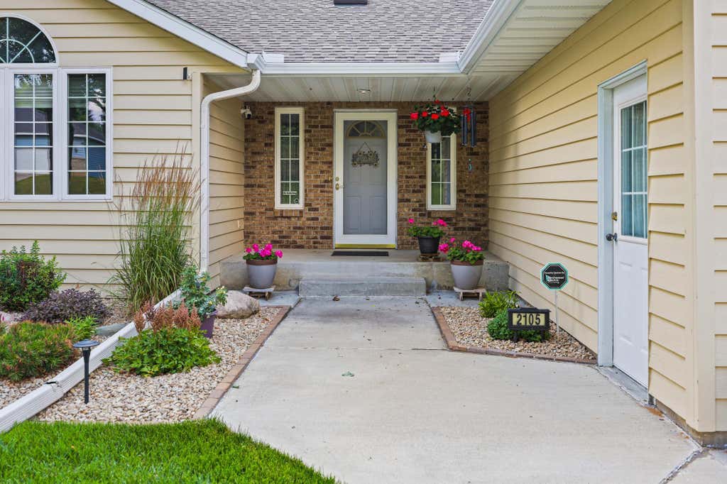 Photo of 2105 Prairie Hill Road, Saint Cloud, MN 56301 (MLS # 7111539)