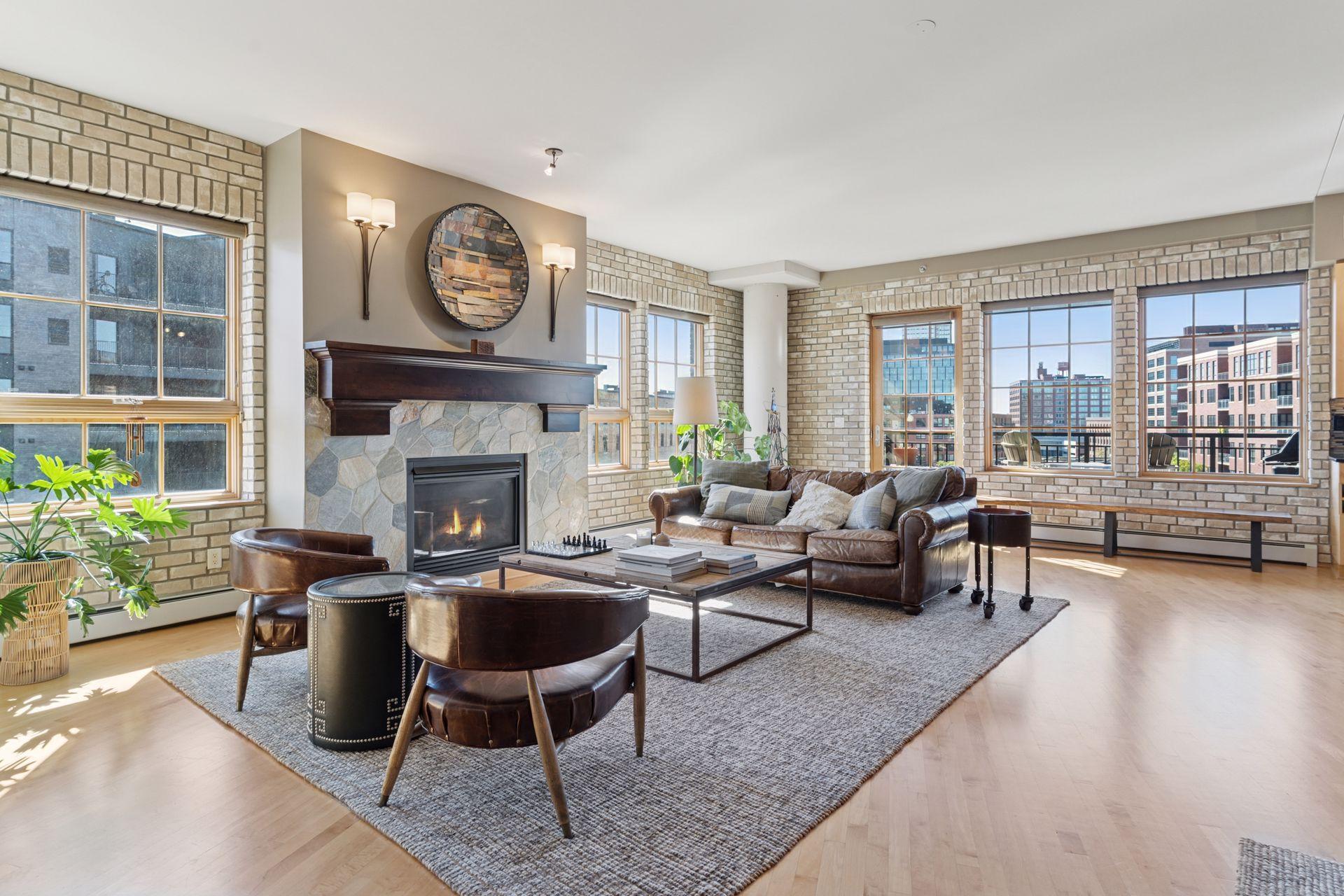 111 4th Avenue N 509