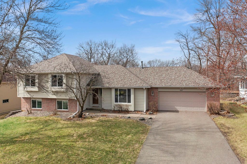 Photo of 6667 Kingsview Lane N, Maple Grove, MN 55311 (MLS # 7043793)