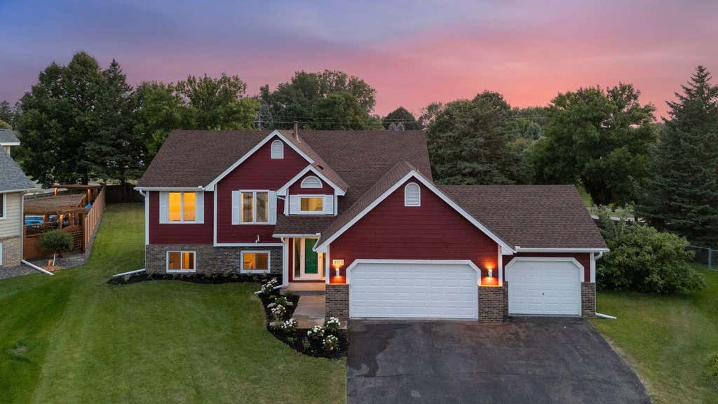 Photo of 4635 Yorktown Lane N, Plymouth, MN 55442 (MLS # 7118485)
