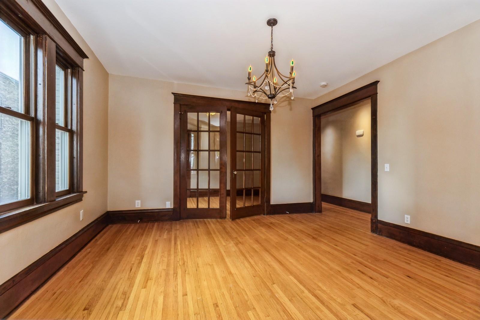 304 Marshall Avenue 5