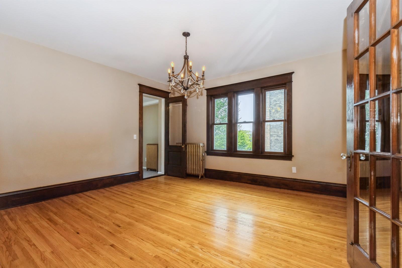 304 Marshall Avenue 5