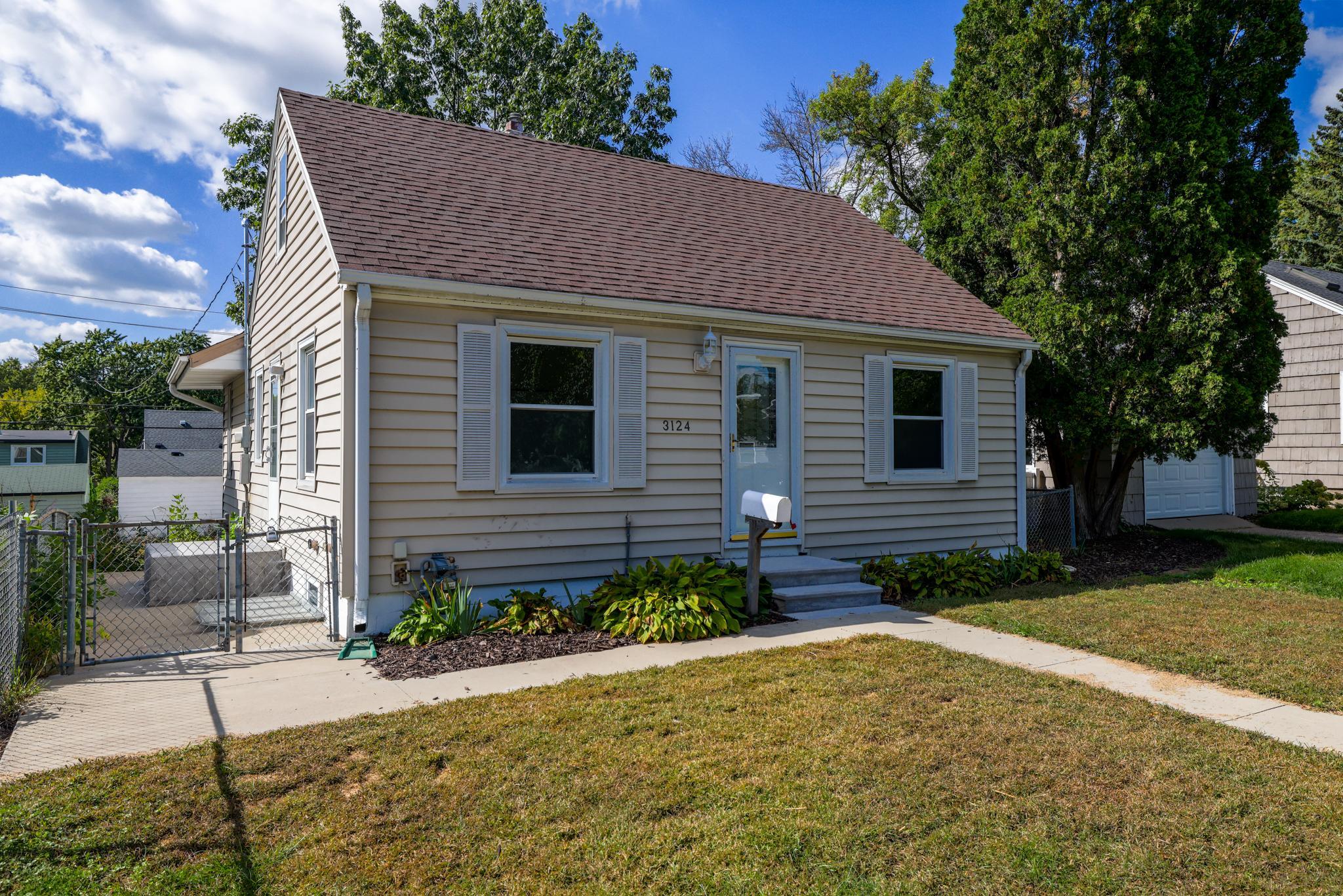 3124 Maryland Avenue S