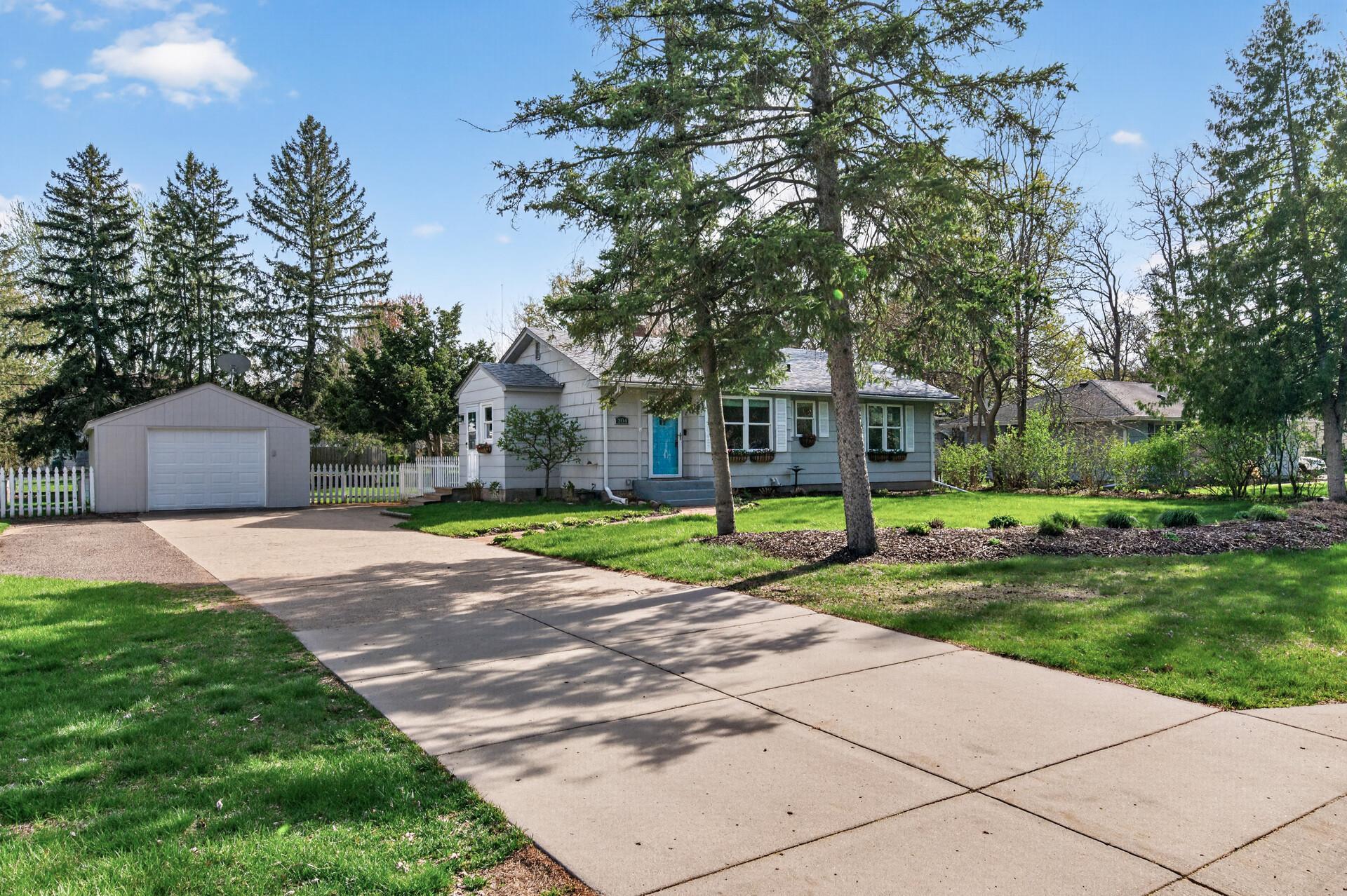 304 Lion Lane