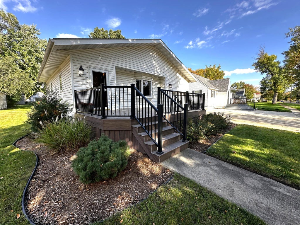 Photo of 403 N Madison Street, Minneota, MN 56264 (MLS # 7154279)