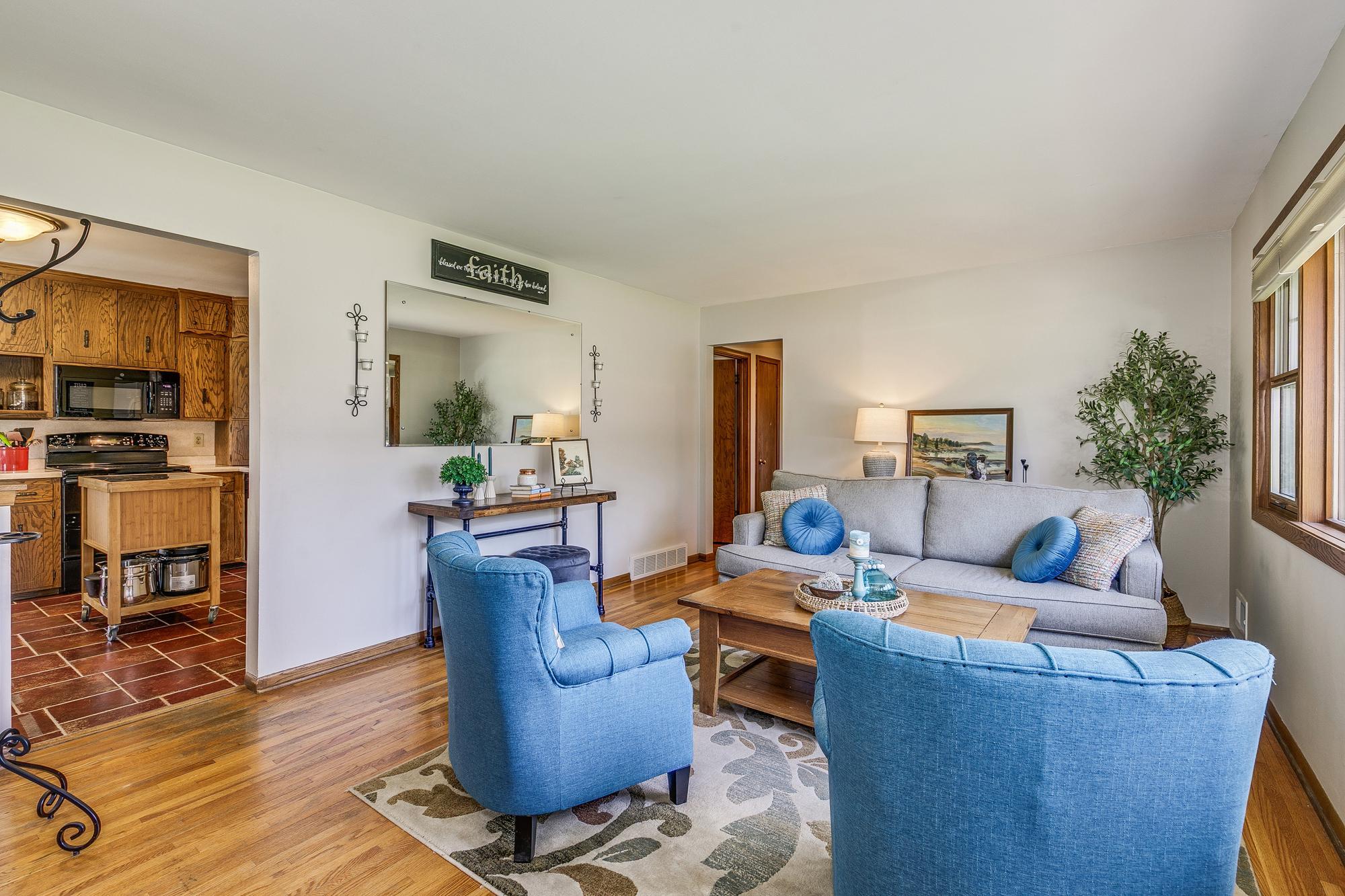 247 County Road C2 W