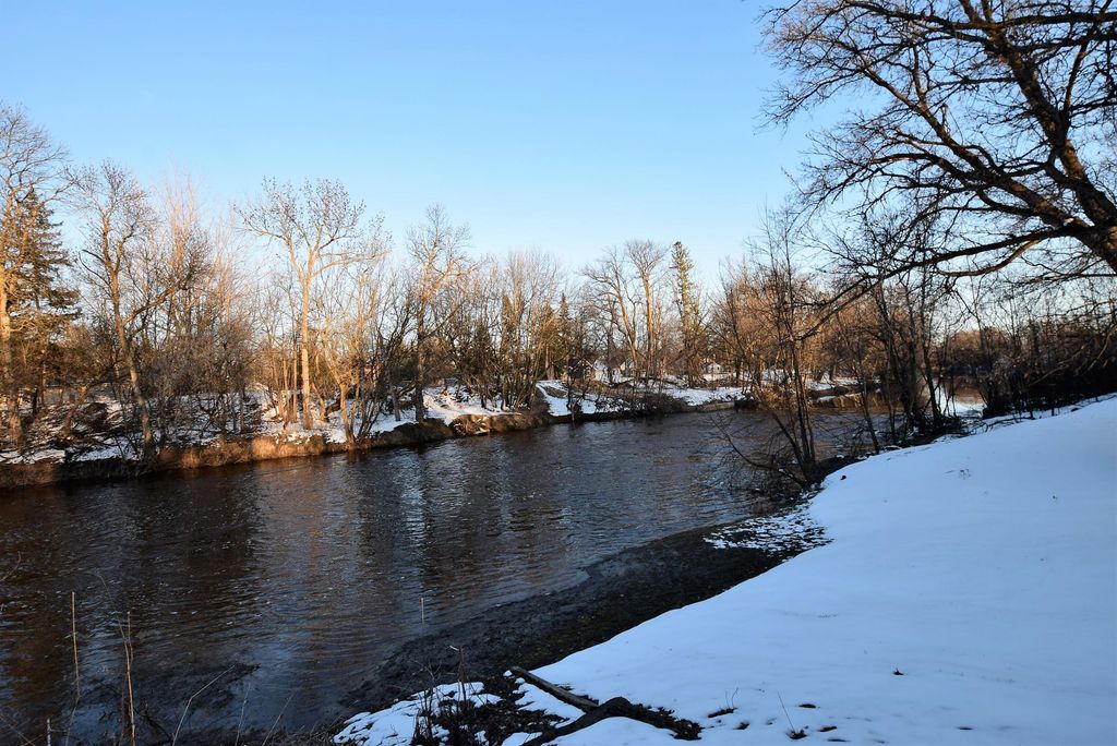 Photo of 602 Main Avenue N, Roseau, MN 56751 (MLS # 7015697)