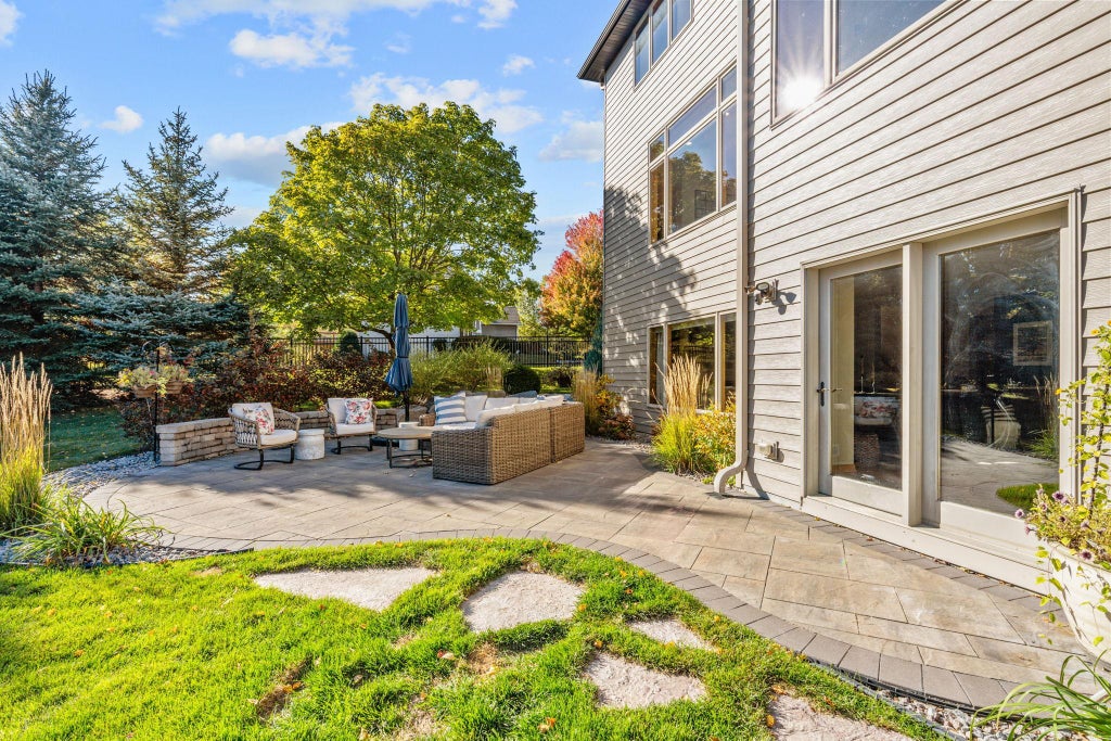 Photo of 17671 76th Avenue N, Maple Grove, MN 55311 (MLS # 7162767)