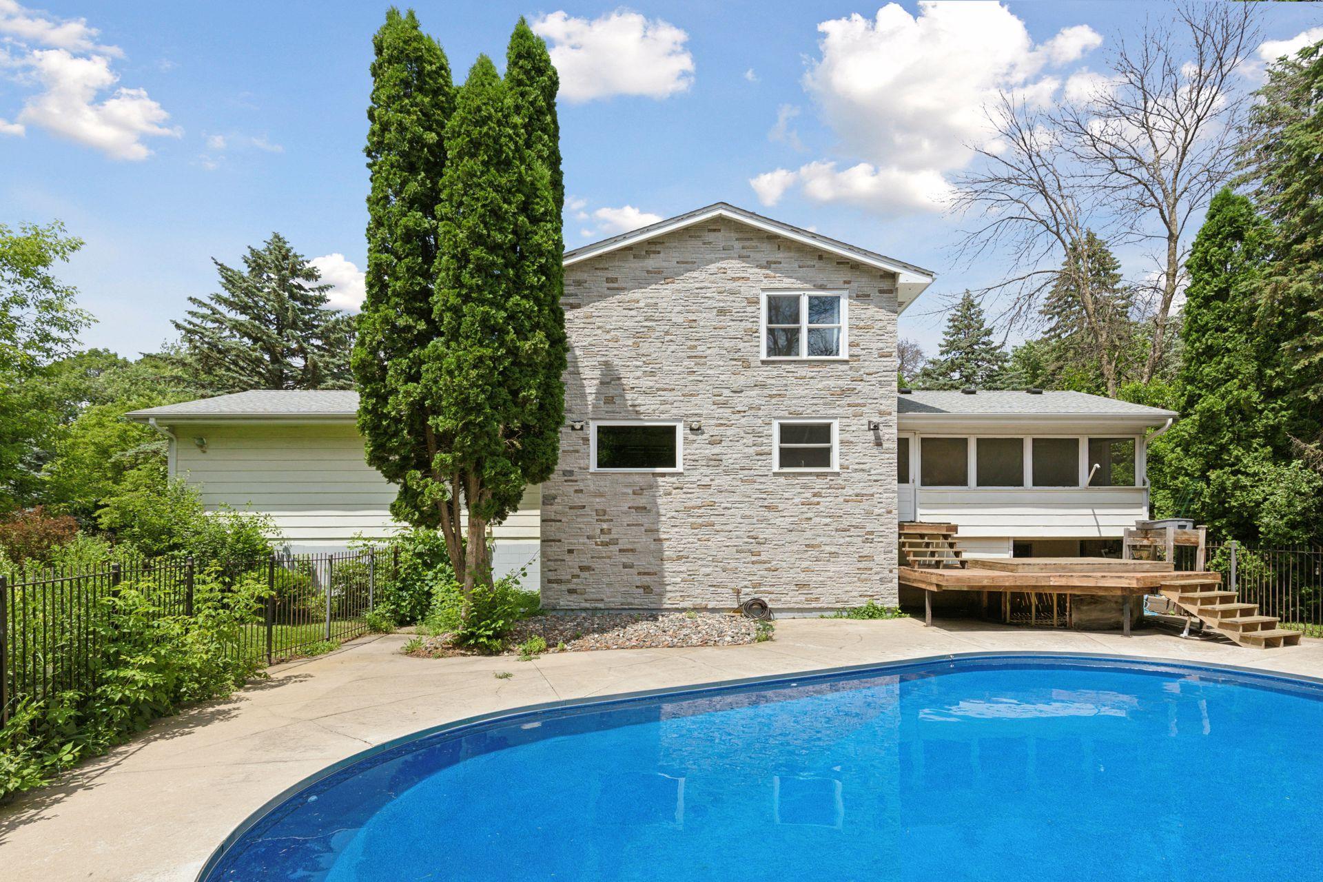 5235 W 139th Street