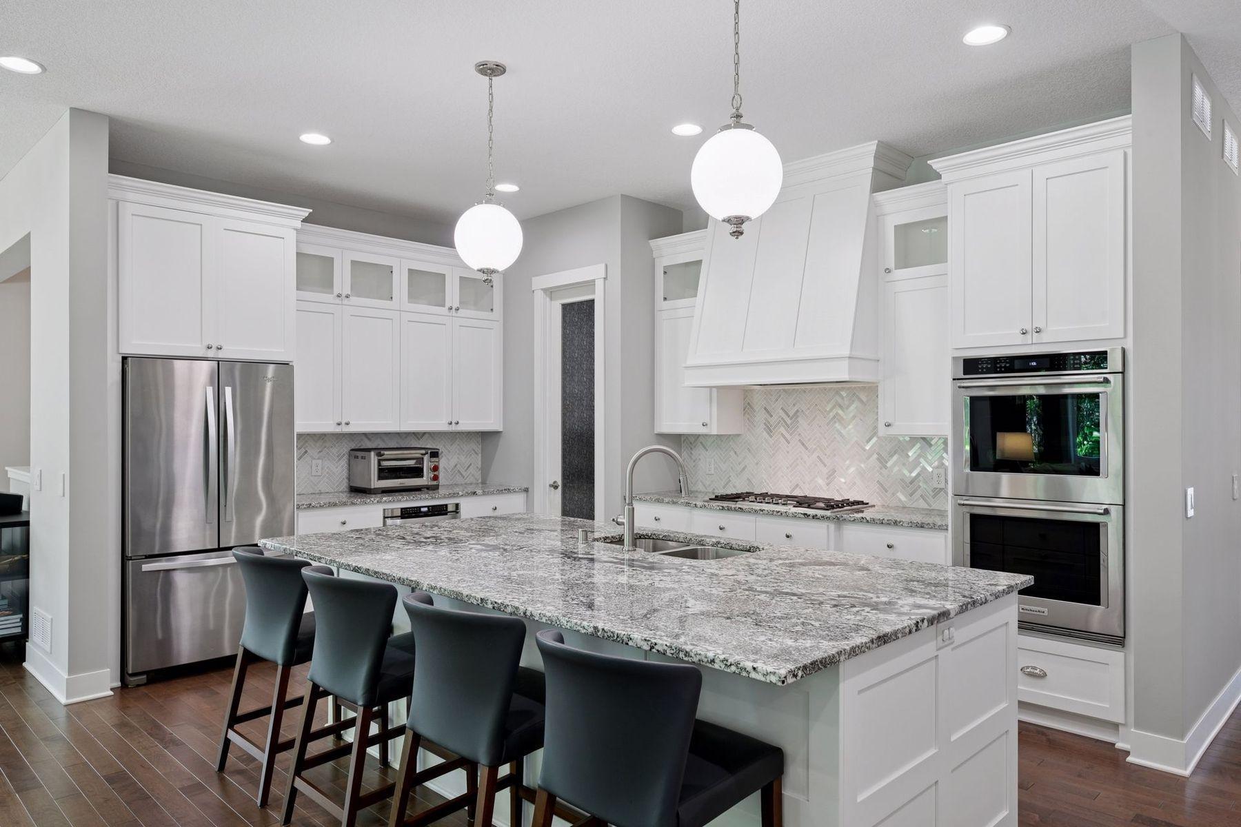 6300 Montee Drive