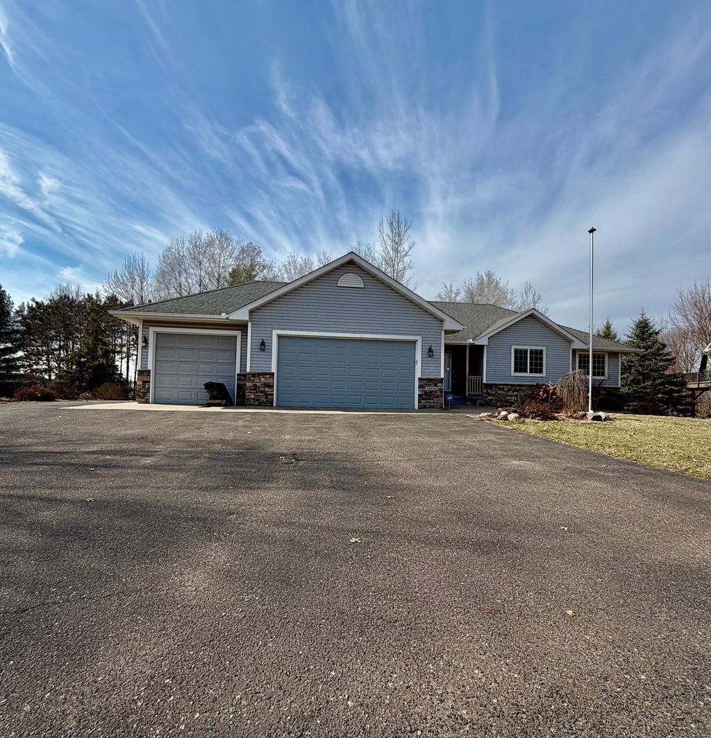 Photo of 38634 Henna Circle, North Branch, MN 55056 (MLS # 7048736)