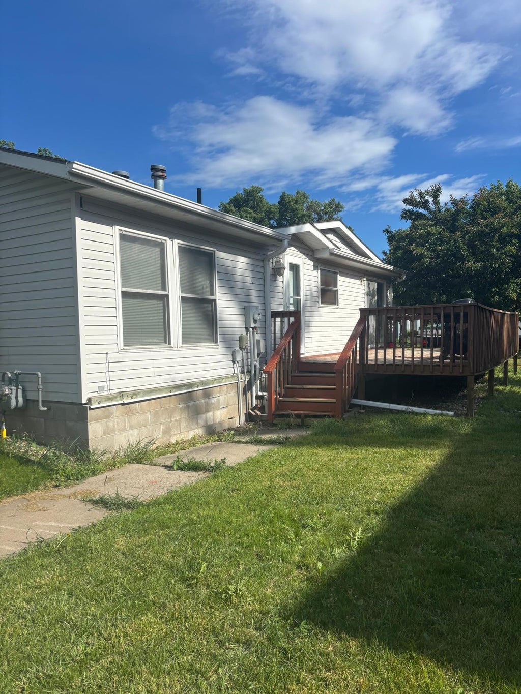 Photo of 211 E Broadway Street, Redwood Falls, MN 56283 (MLS # 7092680)