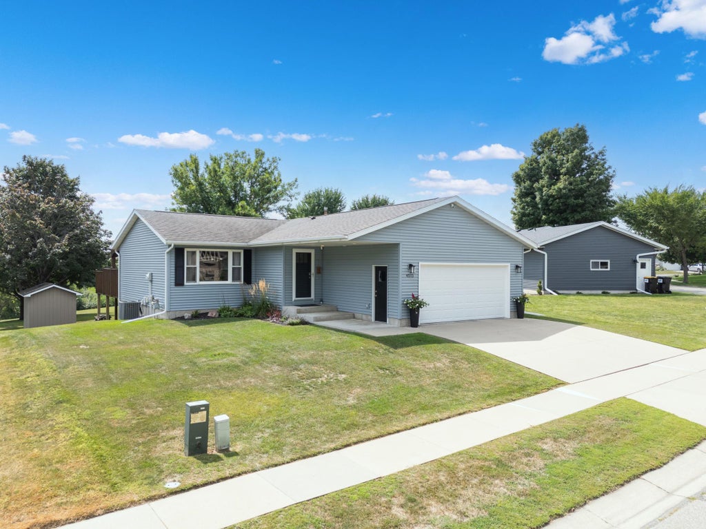 Photo of 4212 Sapphire Lane NW, Rochester, MN 55901 (MLS # 7130842)