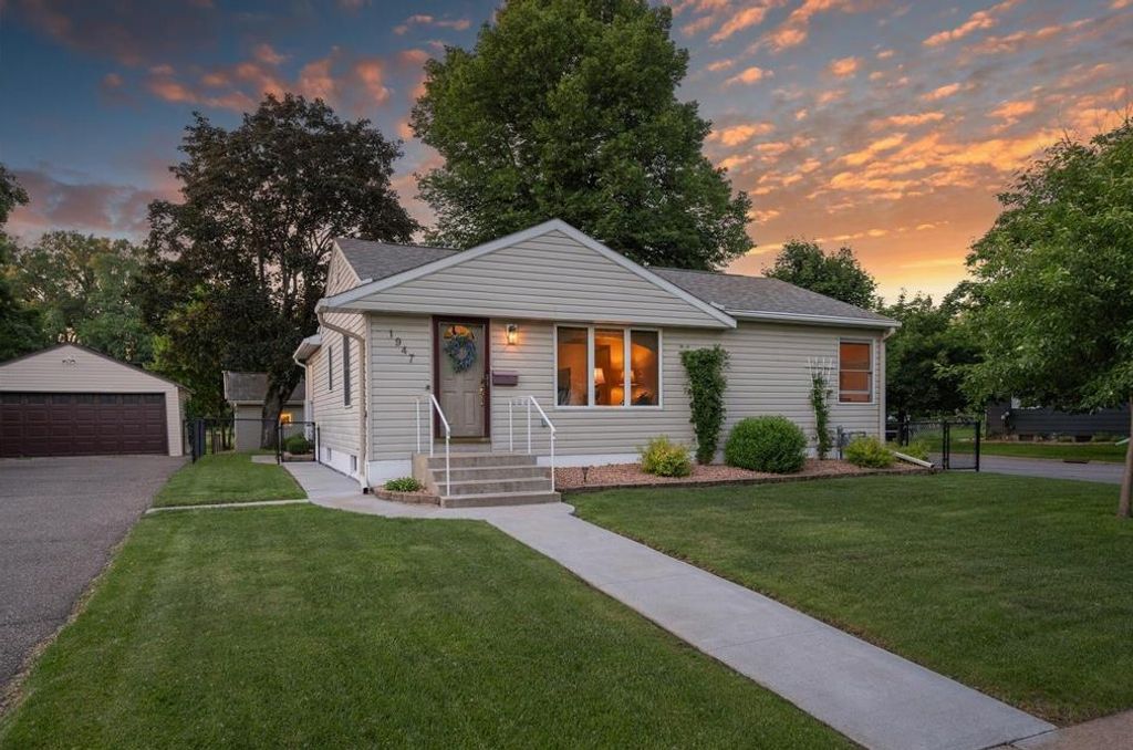 Photo of 1947 Field Avenue, Saint Paul, MN 55116 (MLS # 6826487)