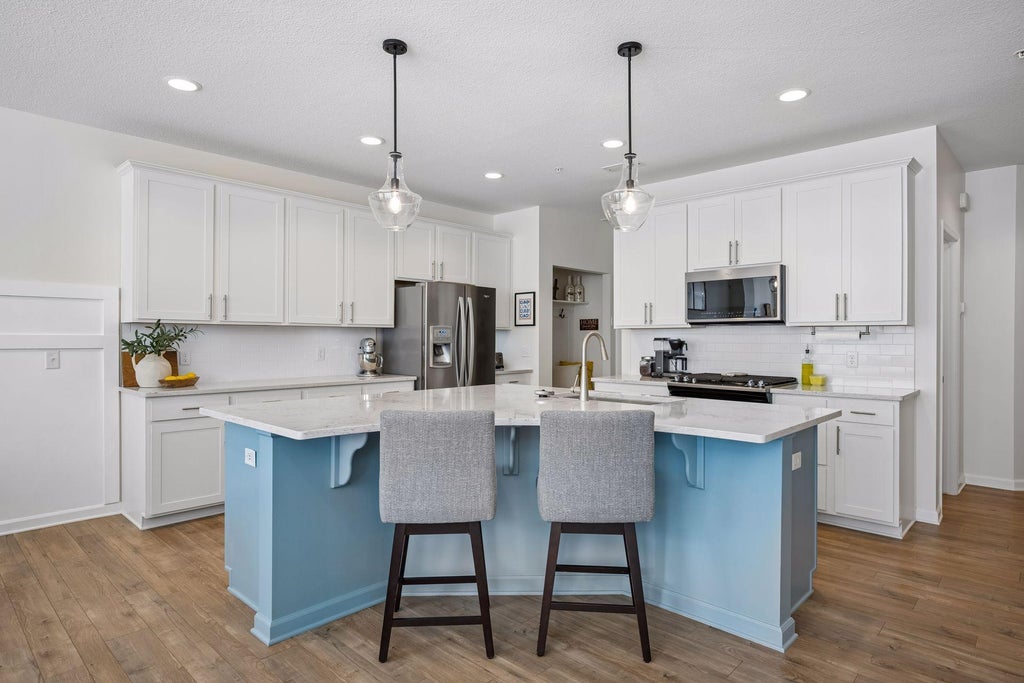 Photo of 7152 Walnut Grove Lane N, Maple Grove, MN 55311 (MLS # 7129855)