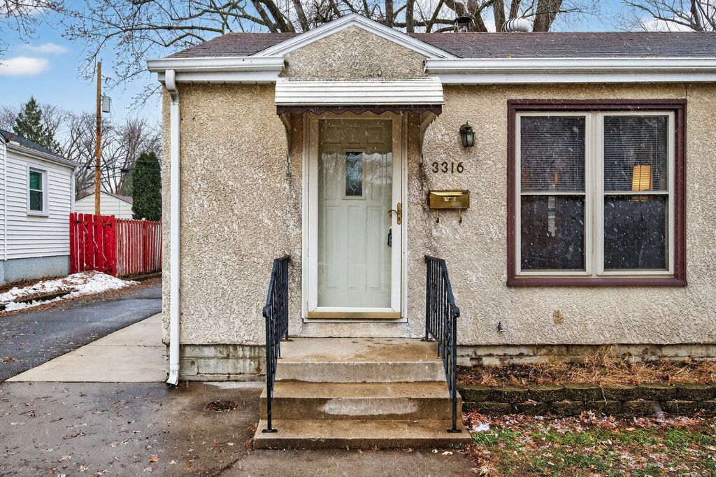 Photo of 3316 Texas Avenue S, Saint Louis Park, MN 55426 (MLS # 7022706)