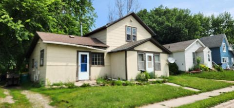 Photo of 730 Front Street W, Albert Lea, MN 56007 (MLS # 6738388)