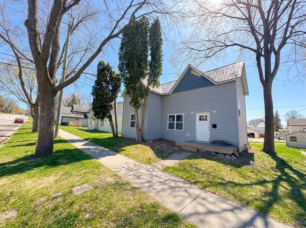 Photo of 710 S Oak Street, Fergus Falls, MN 56537 (MLS # 7068600)