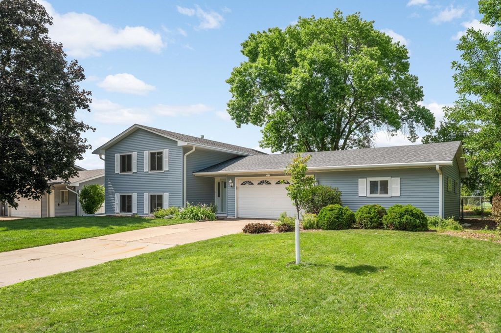 Photo of 3947 Beryl Road, Eagan, MN 55122 (MLS # 7105865)