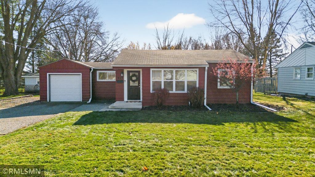 Photo of 923 14th Street NE, Owatonna, MN 55060 (MLS # 6824921)