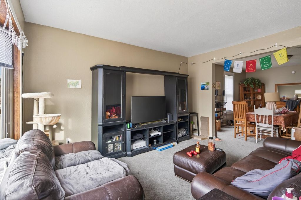 Photo of 959 Euclid Street, Saint Paul, MN 55106 (MLS # 7018978)